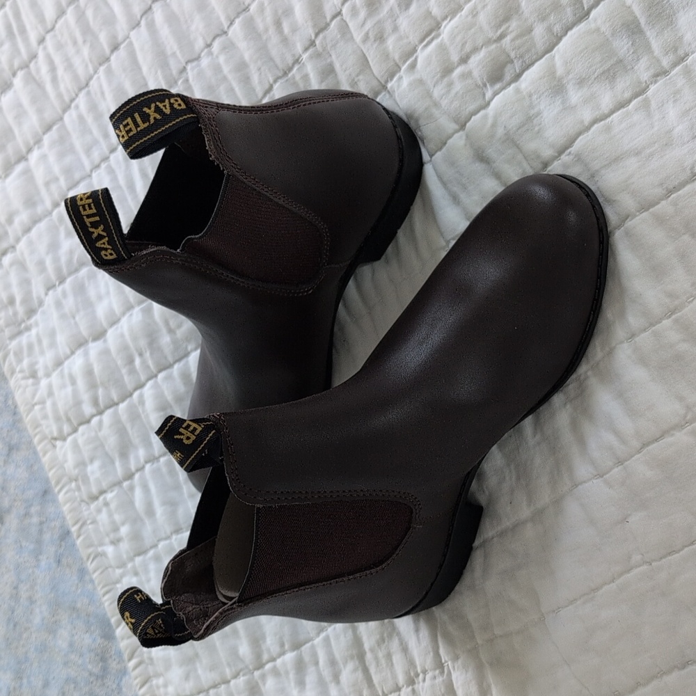 *BRAND NEW* BAXTER Dark Brown Chelsea Boots